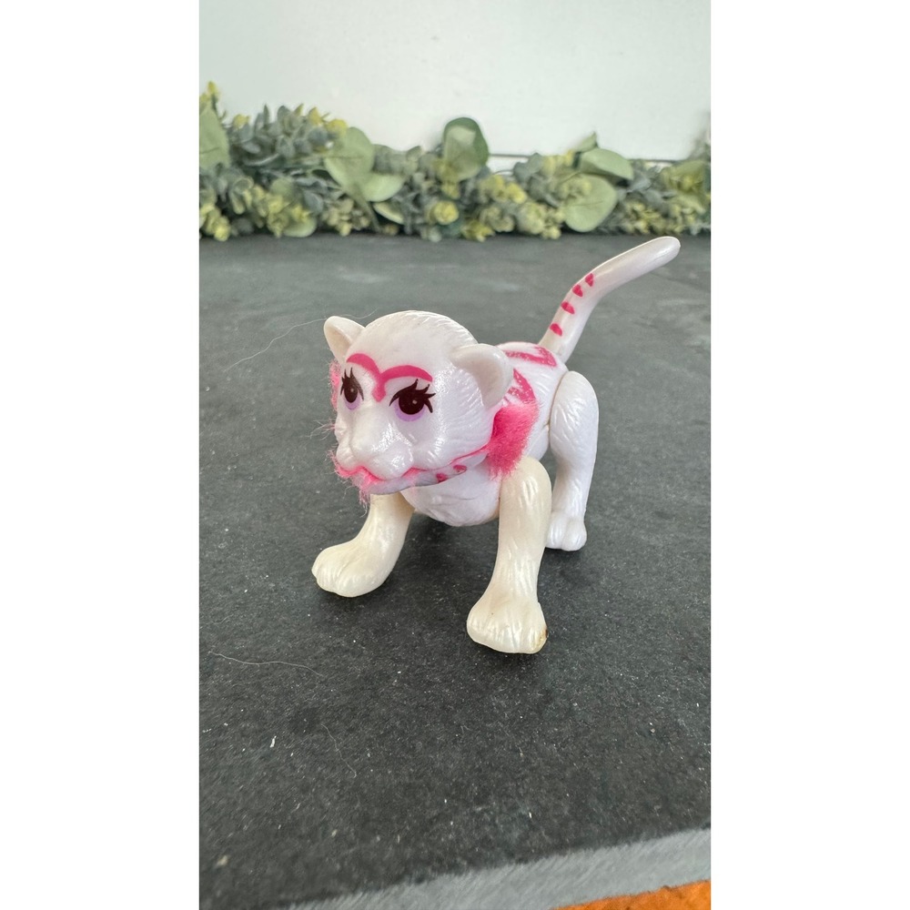 Vintage Littlest Pet Shop white + Pink Tiger Tonka MCD y2k 90s 1996 sparkle